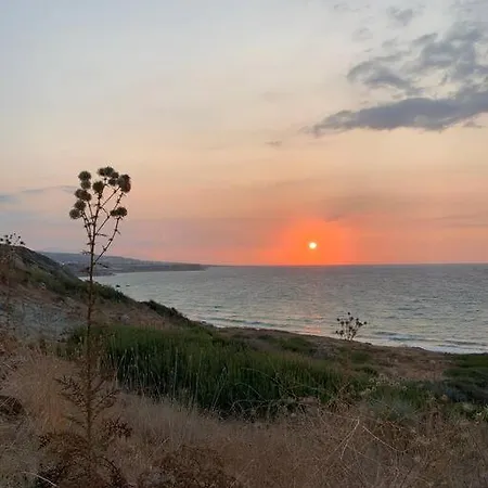 Moulos Chalet Hideaway By The Sea * Agios Nikolaos (Famagusta)
